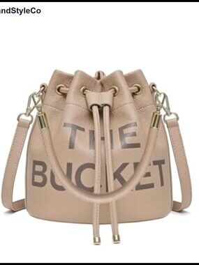Small PU Leather Bucket Bag Drawstring Handbag Convertible Crossbody